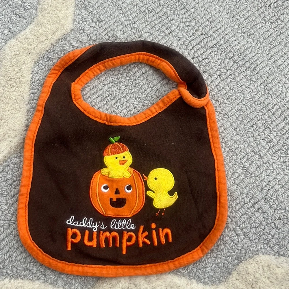 BABY HALLOWEEN BIB